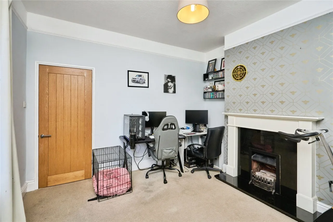 York Avenue, East Cowes, PO32, photo 7
