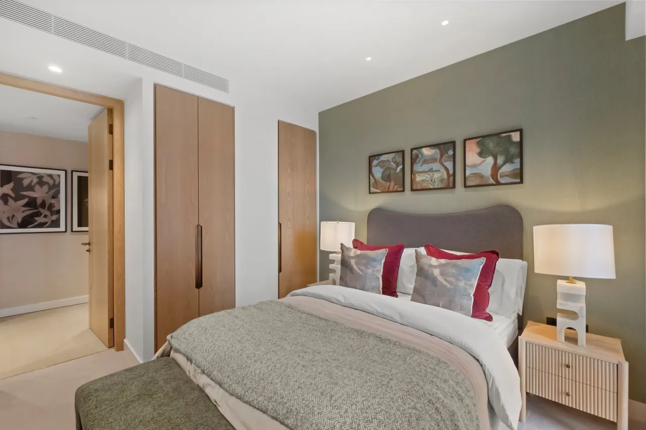 Nine Elms Lane, London, SW8, photo 5