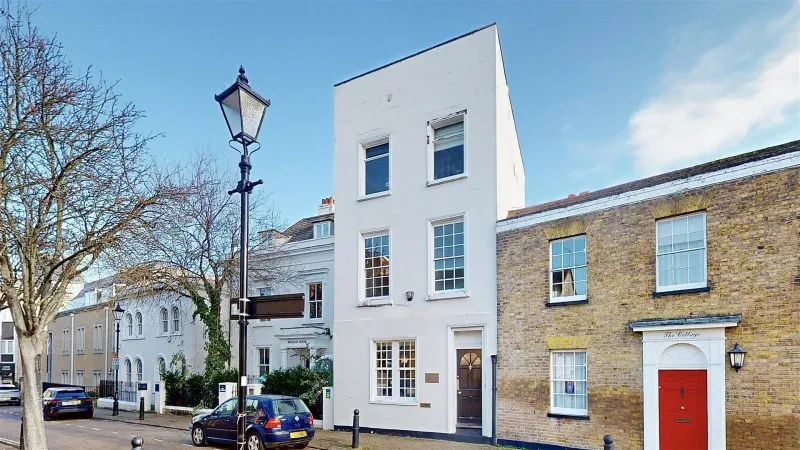 property to rent — Church Street, Isleworth
