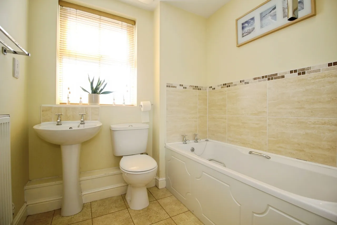 Hawthorn Square, East Ardsley, Wakefield, West Yorkshire, WF3, photo 16
