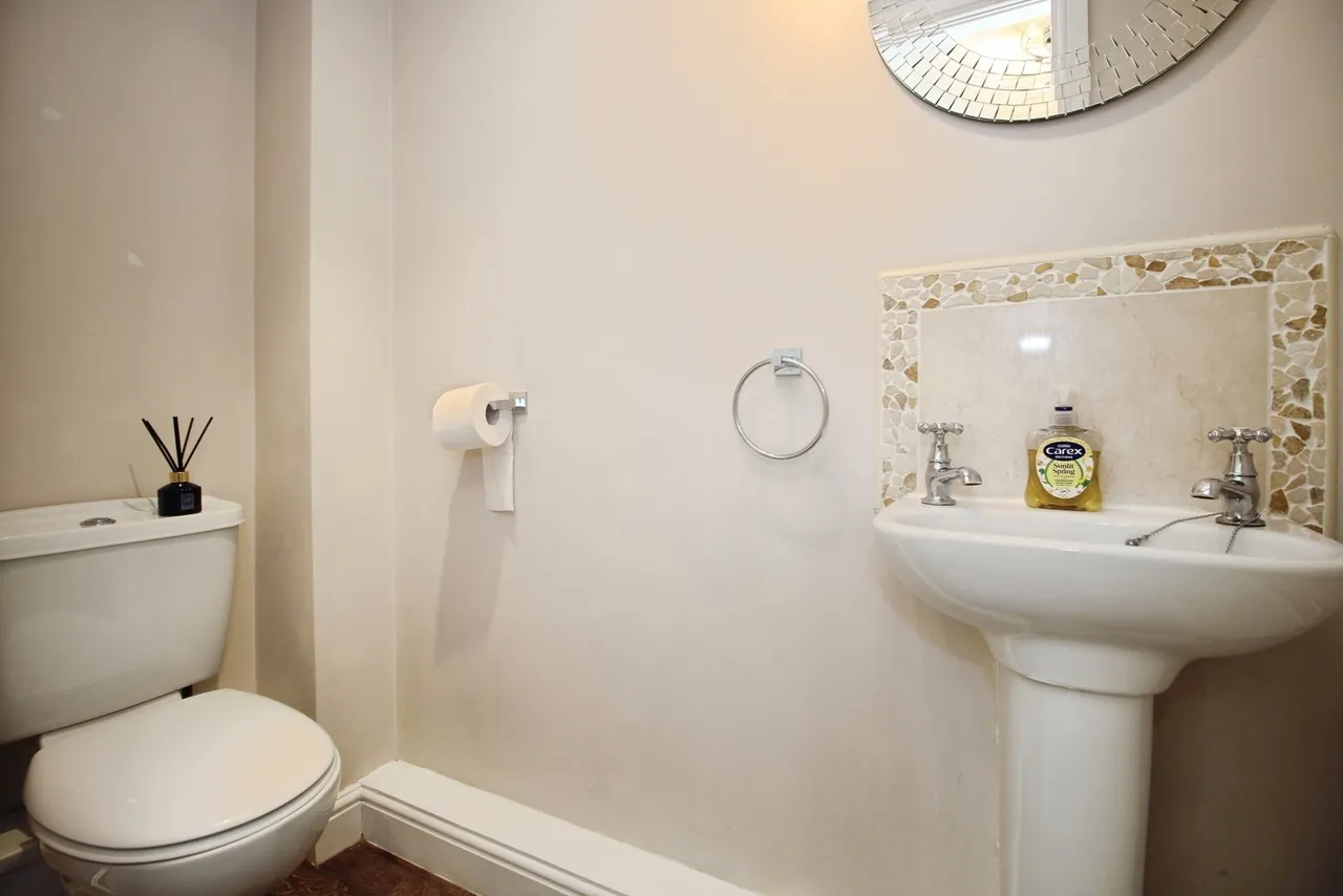 Hawthorn Square, East Ardsley, Wakefield, West Yorkshire, WF3, photo 6