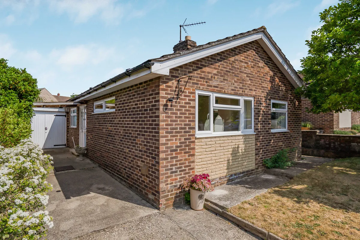 2 bed house for sale, Balliol Close, Tackley