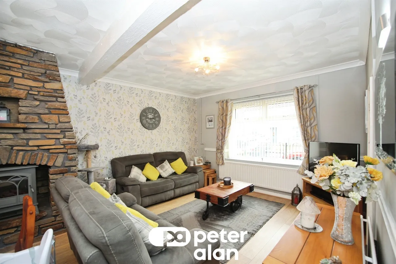 Commercial Street, Hengoed, CF82, photo 6