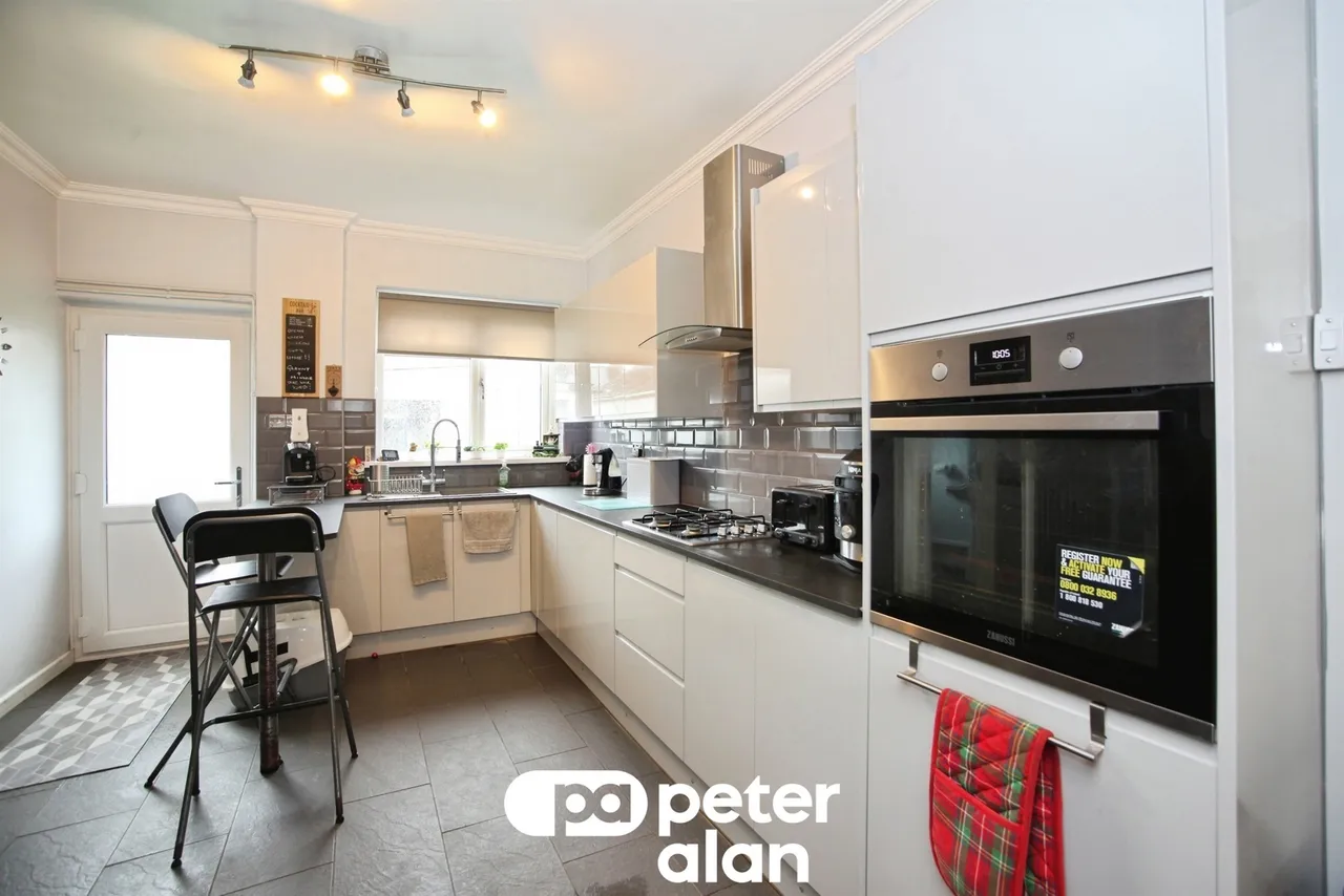 Commercial Street, Hengoed, CF82, photo 7