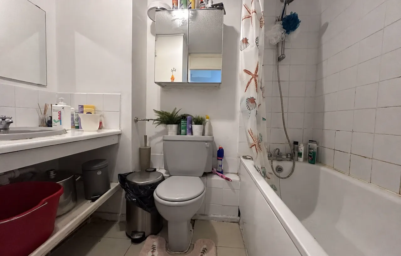 Springwood Crescent, Edgware, HA8, photo 4