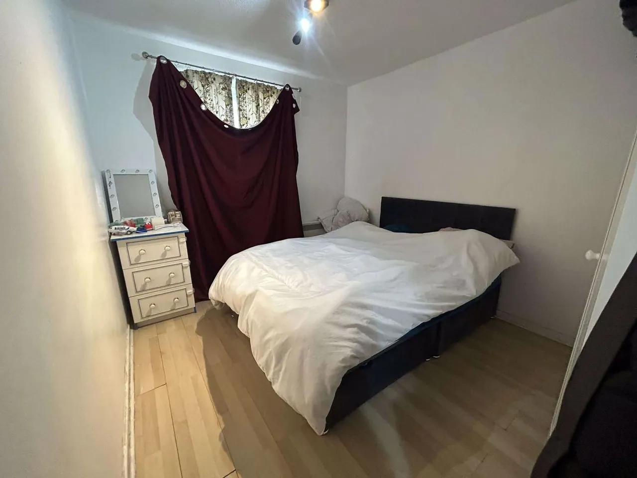 Springwood Crescent, Edgware, HA8, photo 3