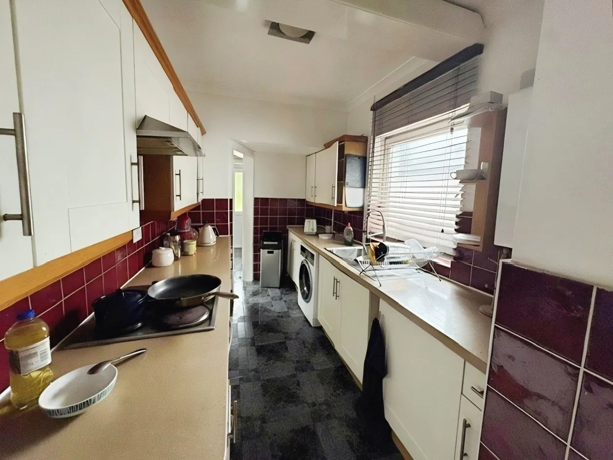 Manor Way, Cardiff, CF14, photo 4