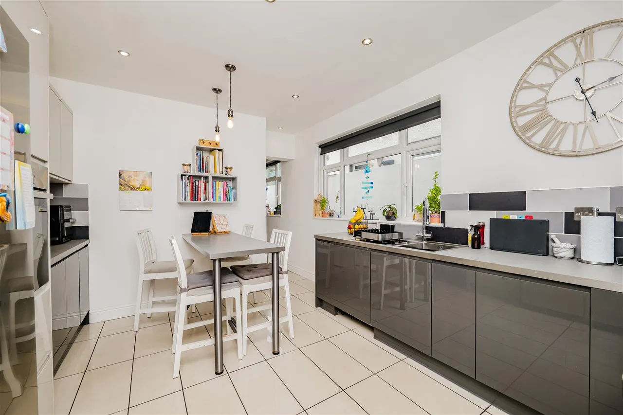 Harbour Road, Barry, CF62 5SA, photo 12