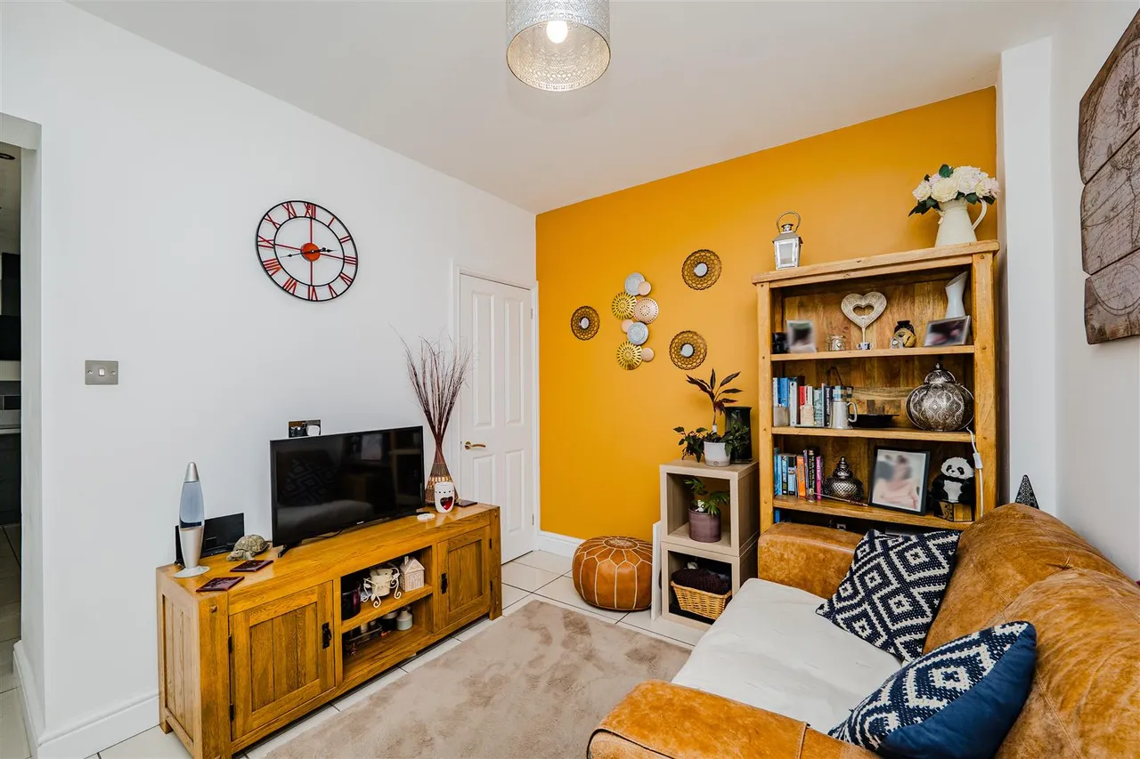 Harbour Road, Barry, CF62 5SA, photo 4