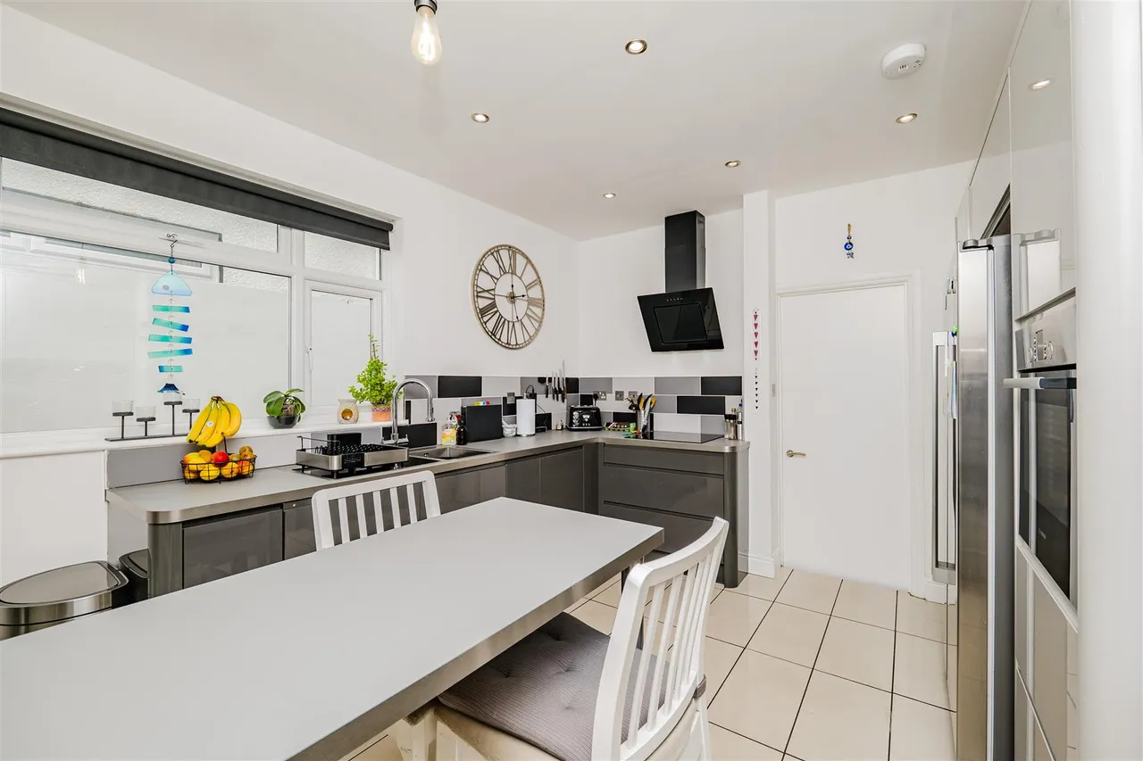 Harbour Road, Barry, CF62 5SA, photo 10