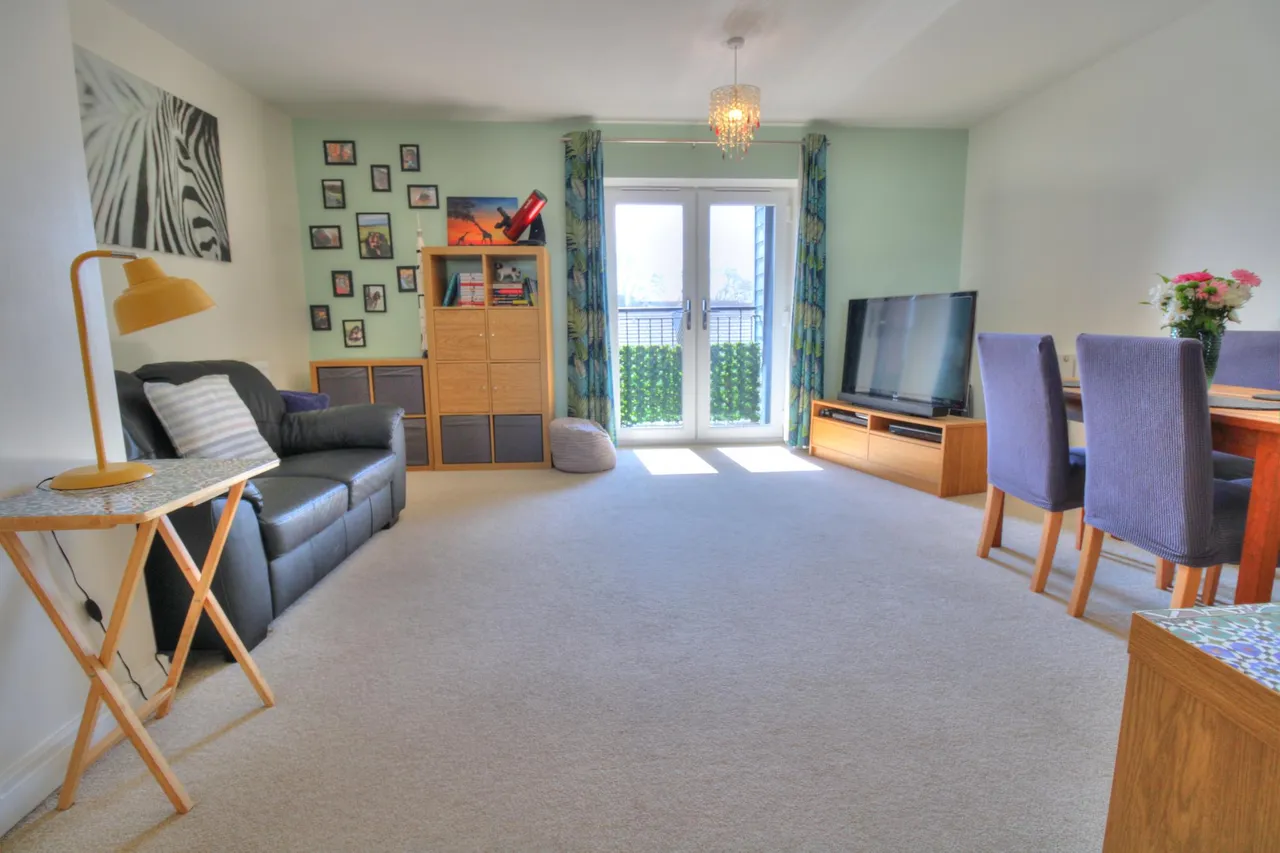 1 bed flat for sale, Harley Drive, Milton Keynes, MK7