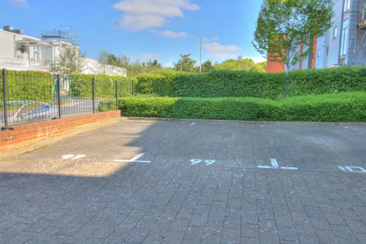 Harley Drive, Milton Keynes, MK7, photo 19