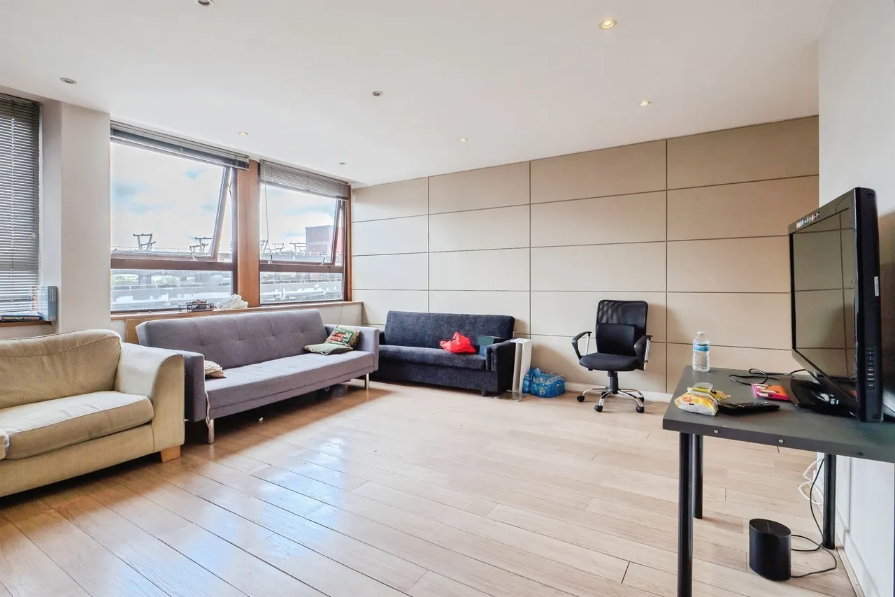 2 bed flat for sale, Lee Circle, Leicester, LE1