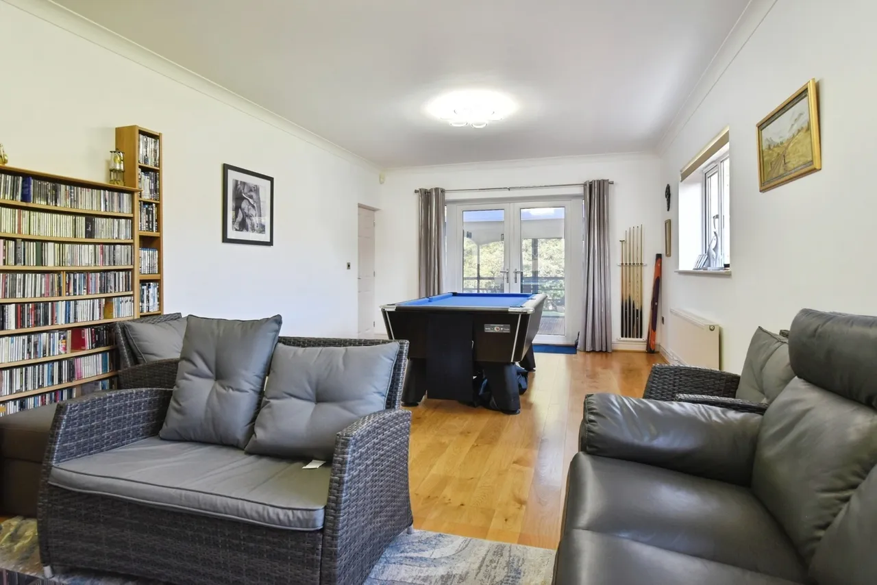 Tycroes Road, Tycroes, SA18, photo 15
