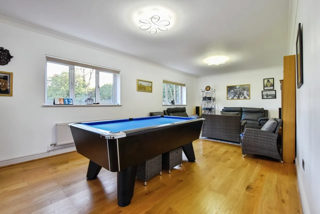 Tycroes Road, Tycroes, SA18, photo 16