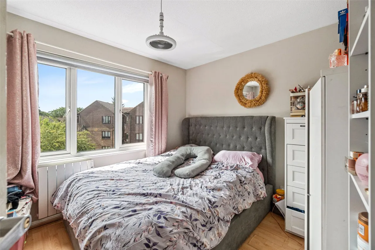 Stanford Close, Hampton, TW12, photo 4