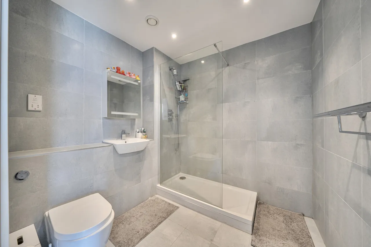 Marsh Road, Pinner, HA5, photo 7