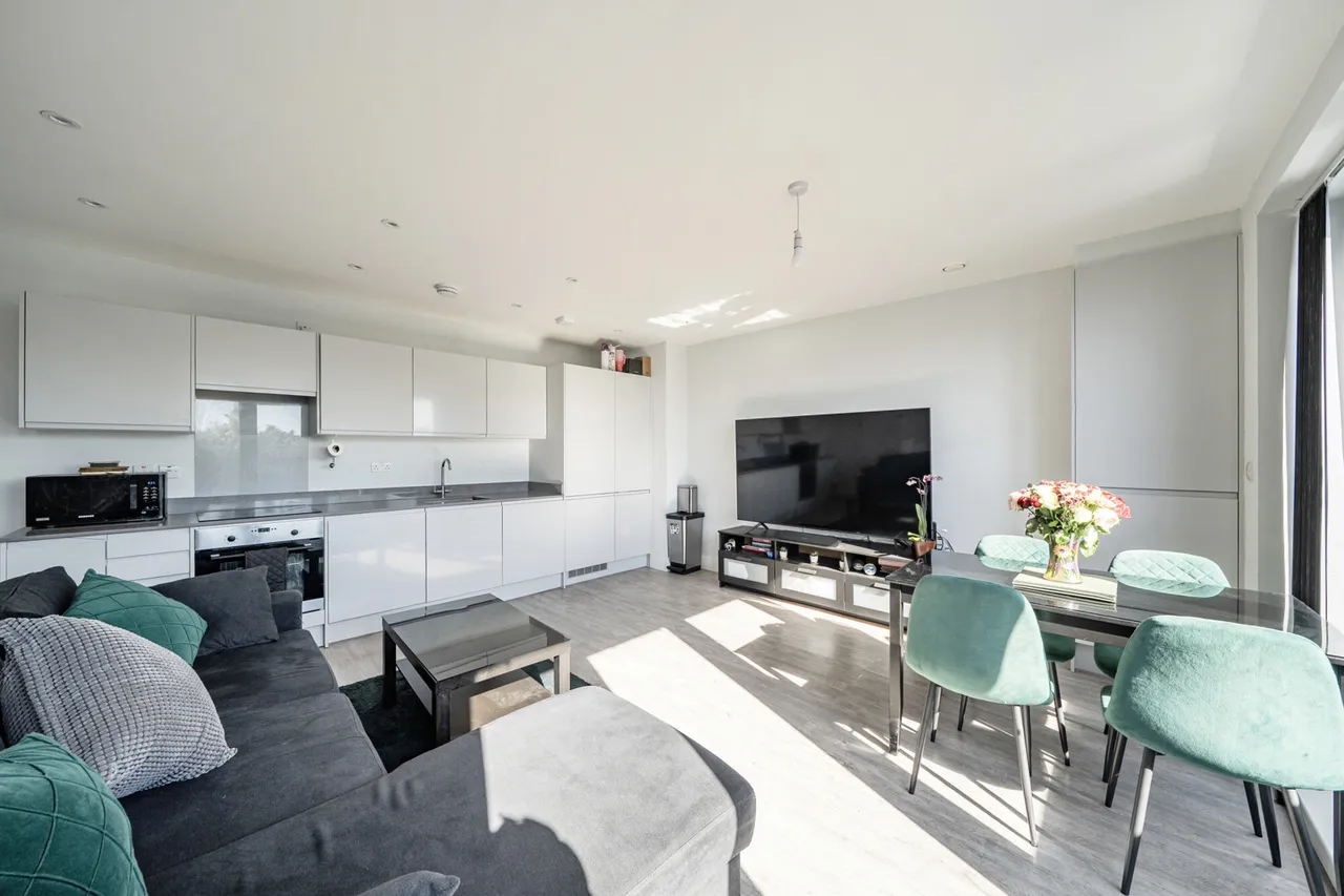 Marsh Road, Pinner, HA5, photo 17
