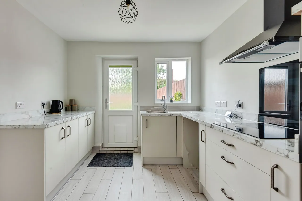 Mab Lane, Liverpool, L12, photo 4