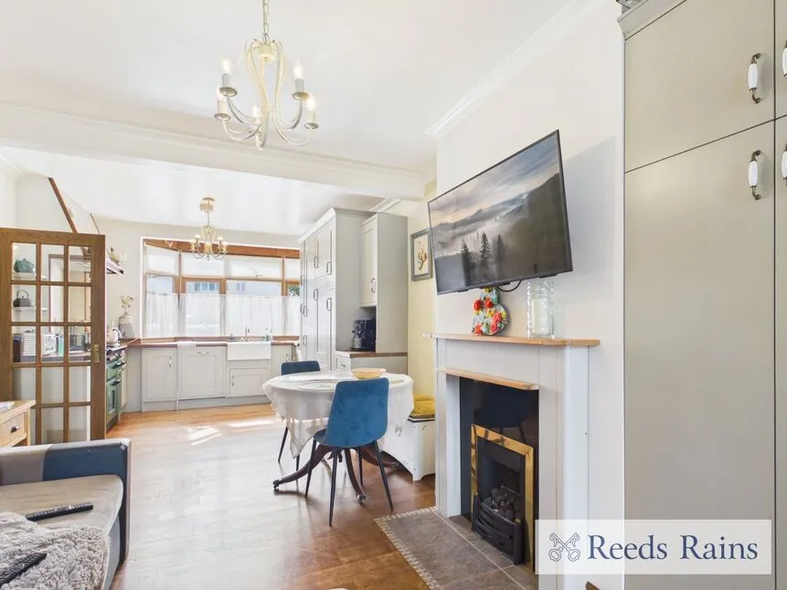 Upper Rainham Road, Hornchurch, RM12, photo 12