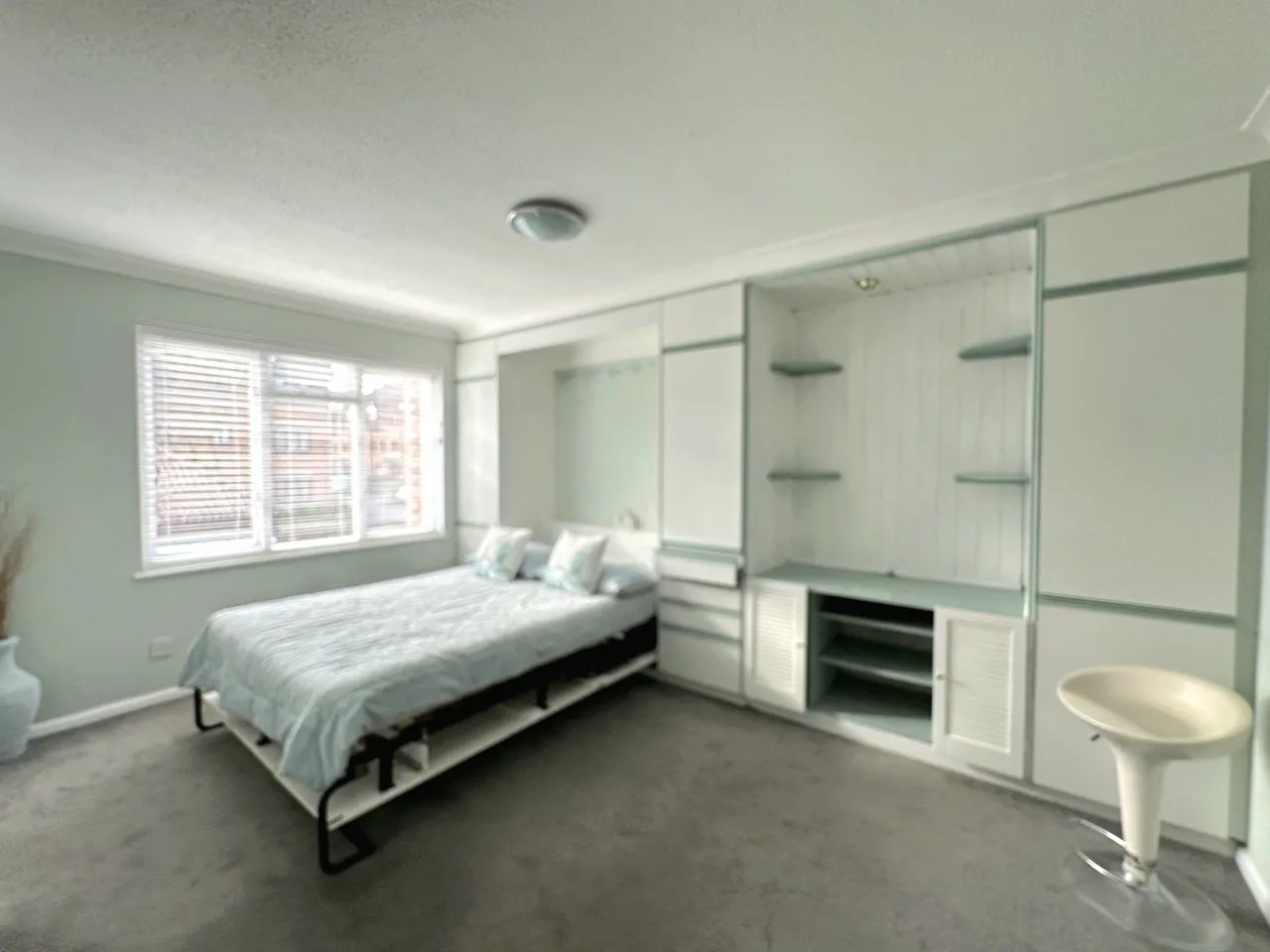 Oriental Road, Woking, GU22, photo 3