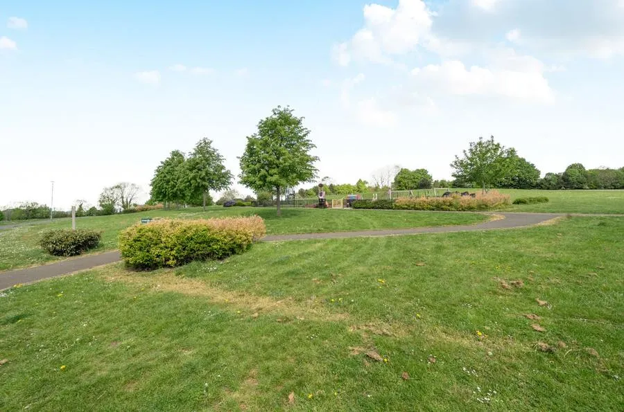 Arnell Crescent, Swindon, SN25, photo 14