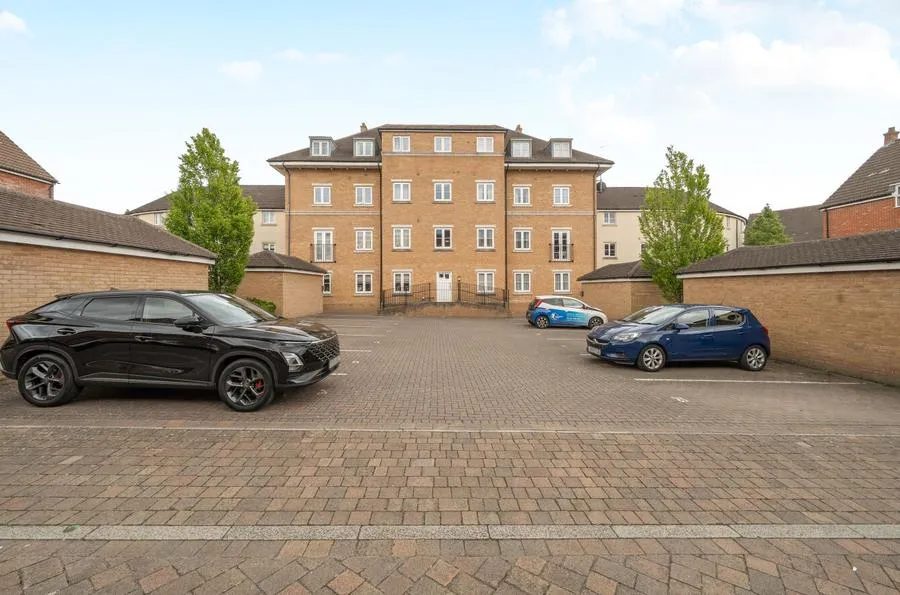Arnell Crescent, Swindon, SN25, photo 13