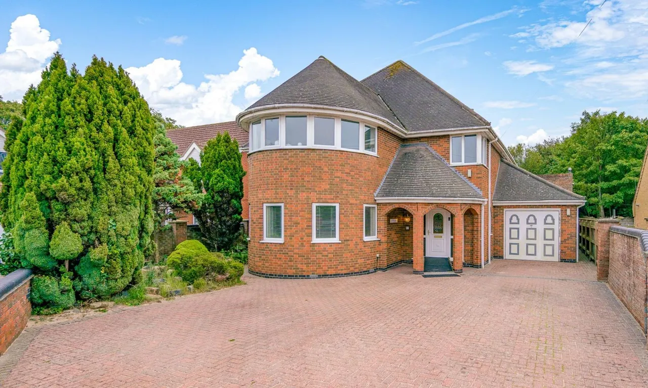 4 bed house for sale, Derby Avenue, Skegness, PE25