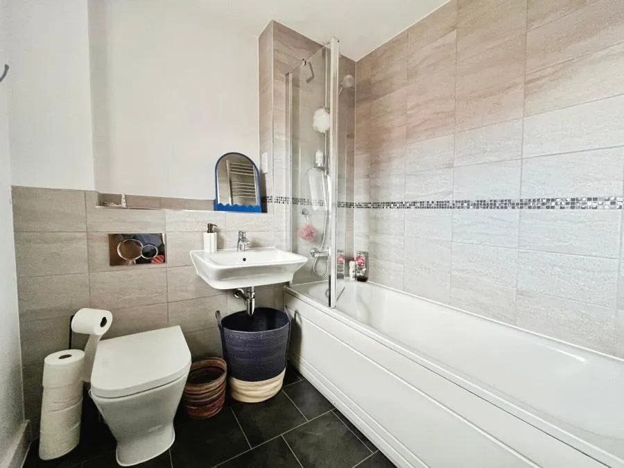 Burden Road, Tadpole Garden Village, SN25, photo 12