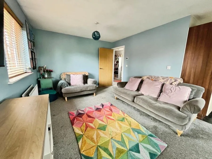 Burden Road, Tadpole Garden Village, SN25, photo 8