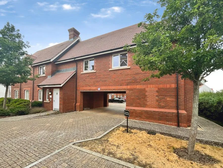 Burden Road, Tadpole Garden Village, SN25, photo 18