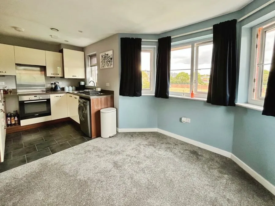 Burden Road, Tadpole Garden Village, SN25, photo 10