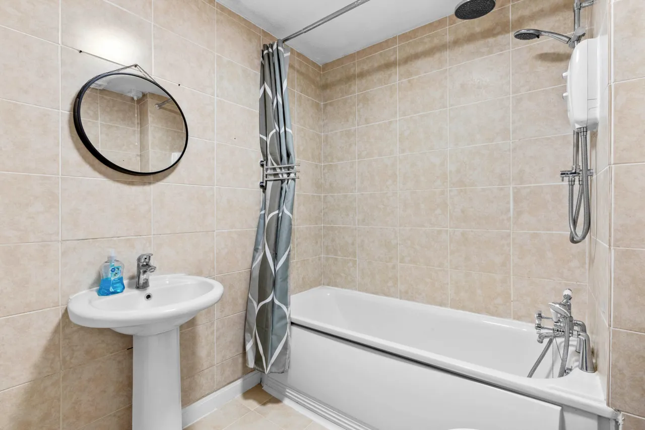 Jasmine Crescent, Princes Risborough, HP27, photo 9