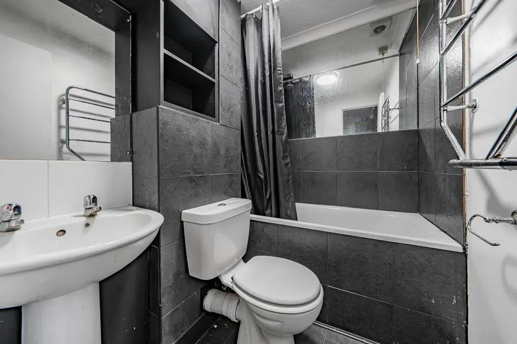 Lowdell Close, Yiewsley, photo 15