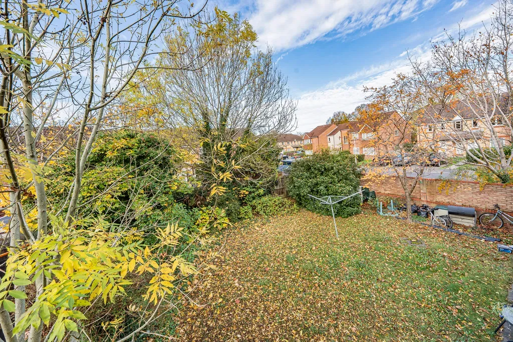 Lowdell Close, Yiewsley, photo 10