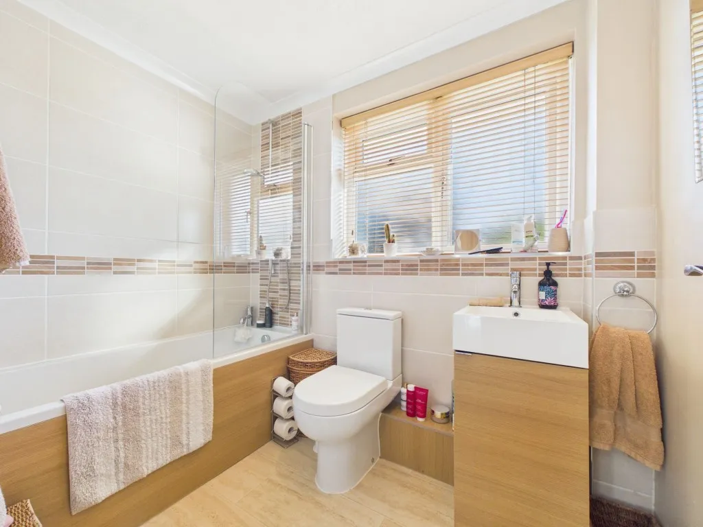 Greenham Close, Woodley, RG5, photo 14