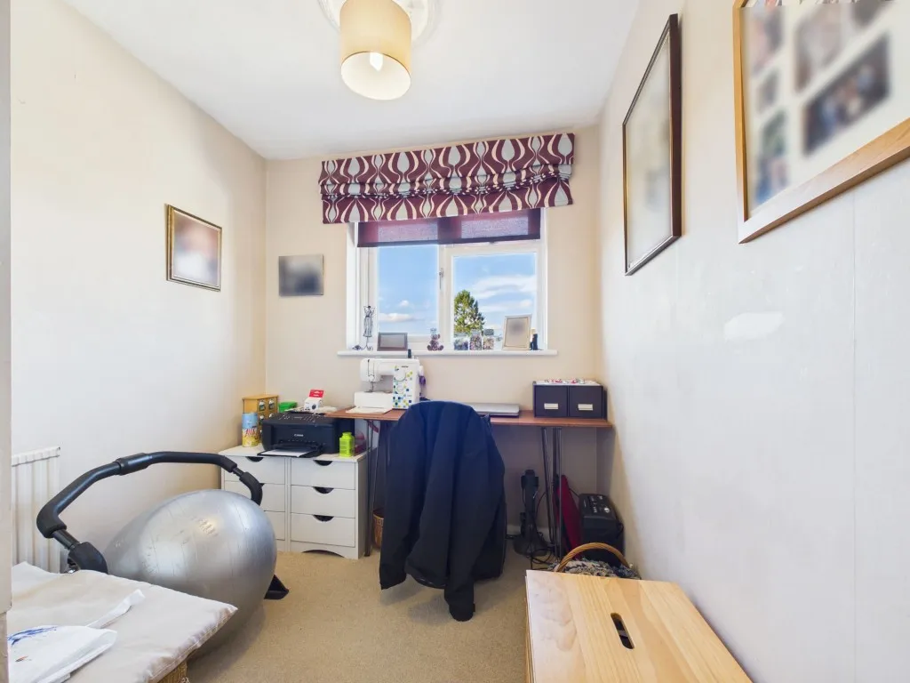 Greenham Close, Woodley, RG5, photo 13