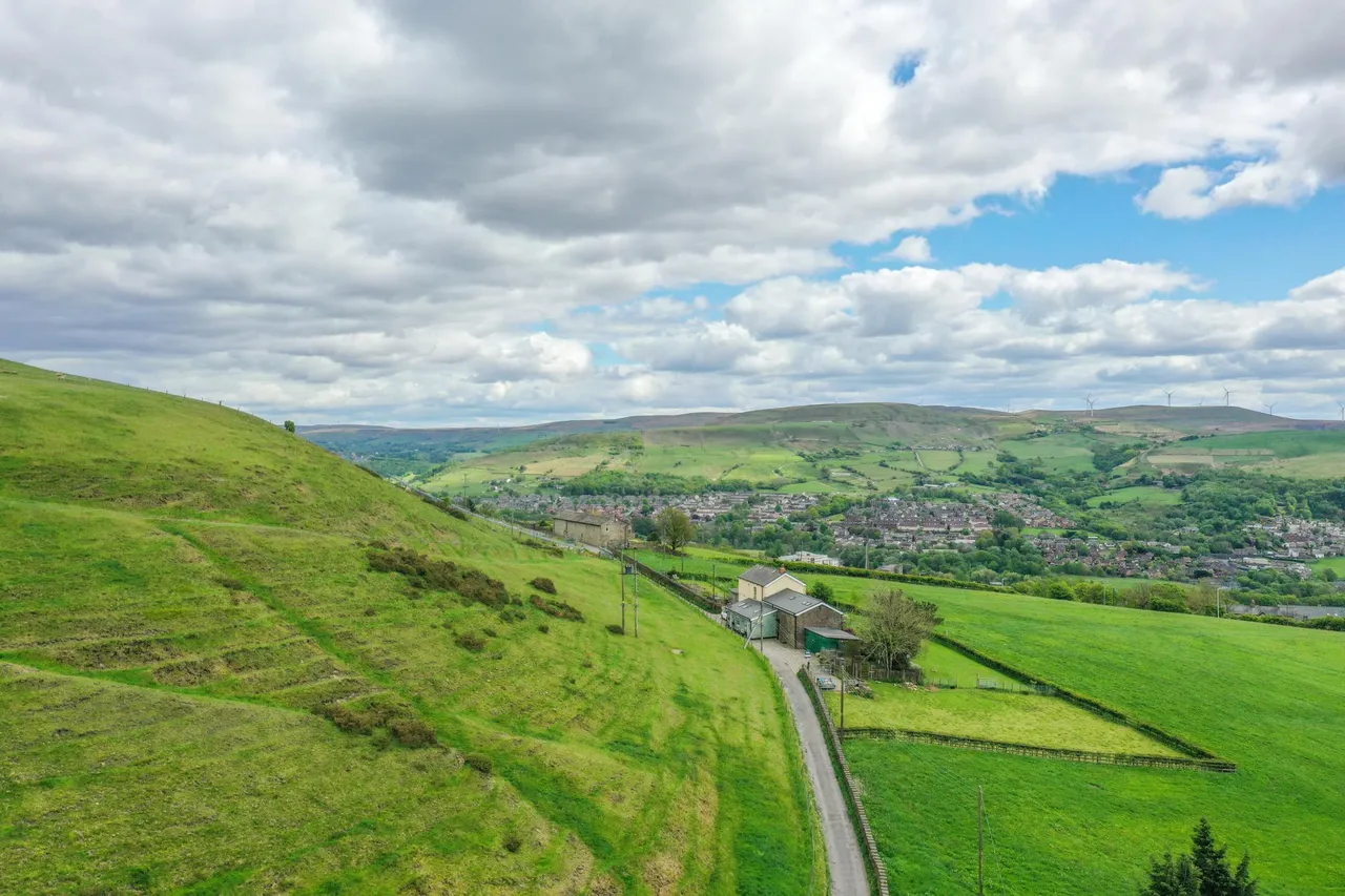 Kirk Hill Road, Rossendale, BB4, photo 26