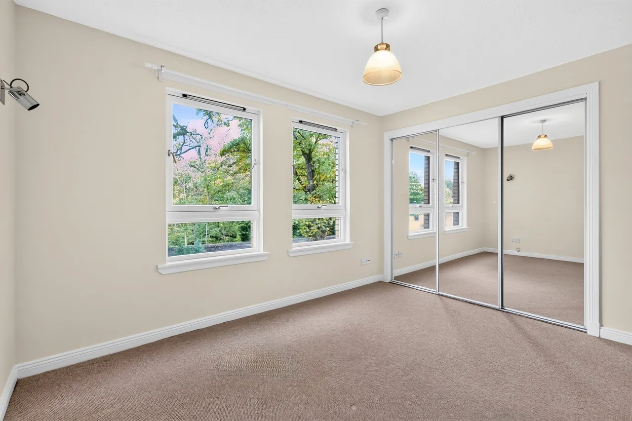 Woodlands Road, Thornliebank, G46, photo 7