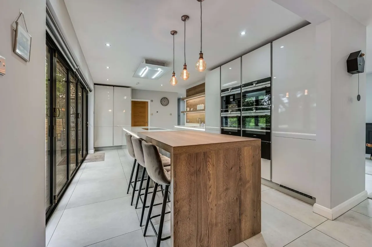 Bicknacre Road, Danbury, Chelmsford, Essex, CM3 4EP, photo 9
