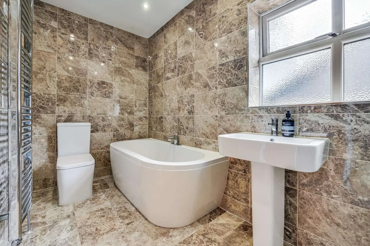 Bicknacre Road, Danbury, Chelmsford, Essex, CM3 4EP, photo 11