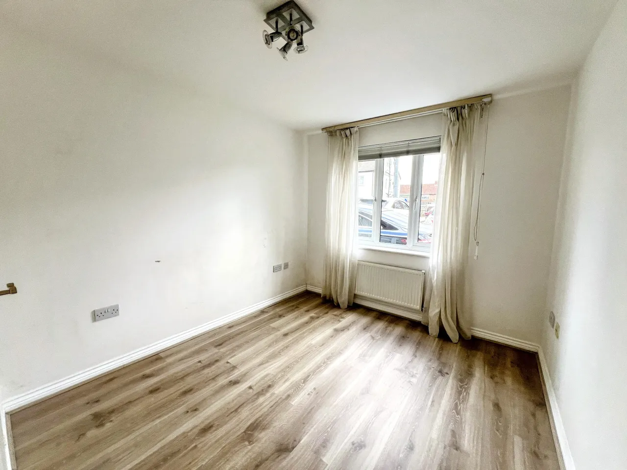 Coopers Court, Turners Close, Whetstone, London, N20 0RR, photo 8