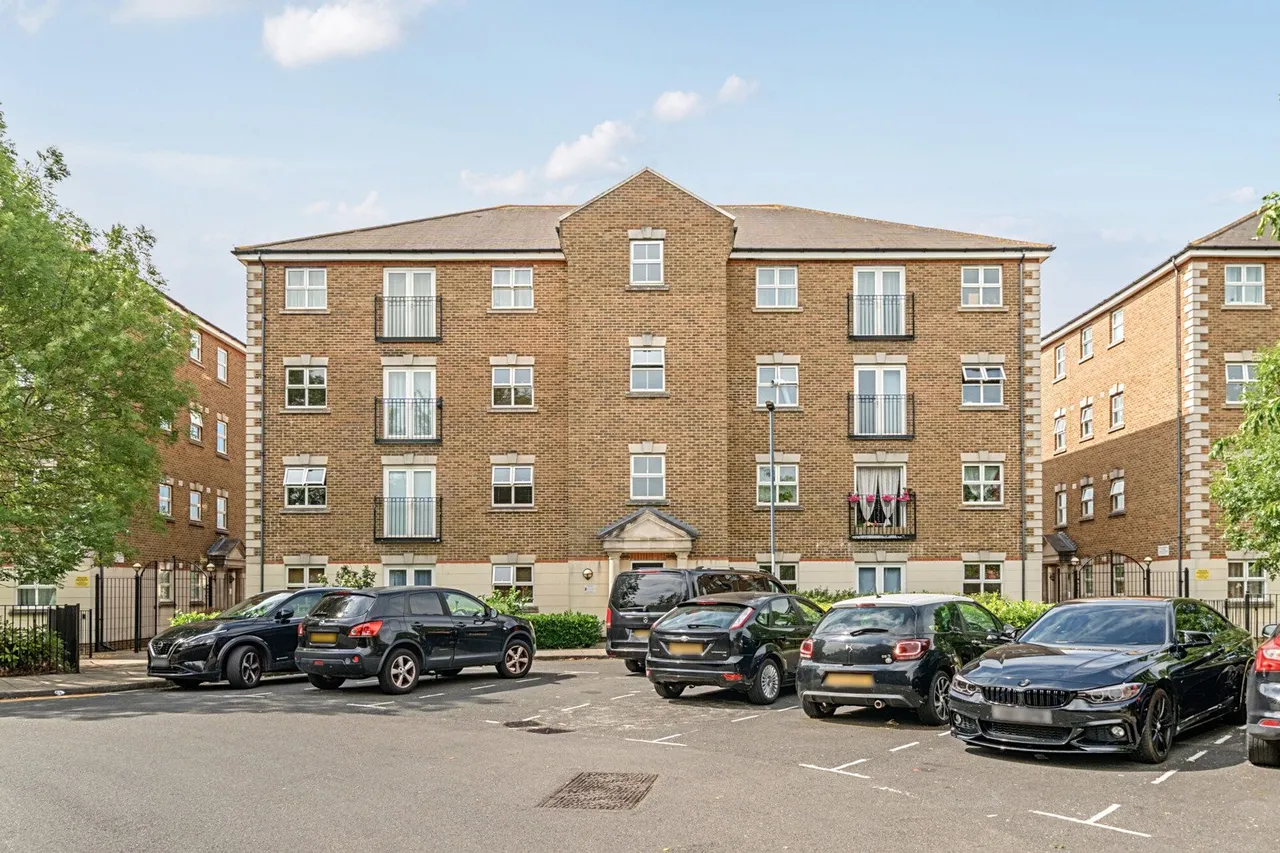 Brook Square, SE18, photo 22