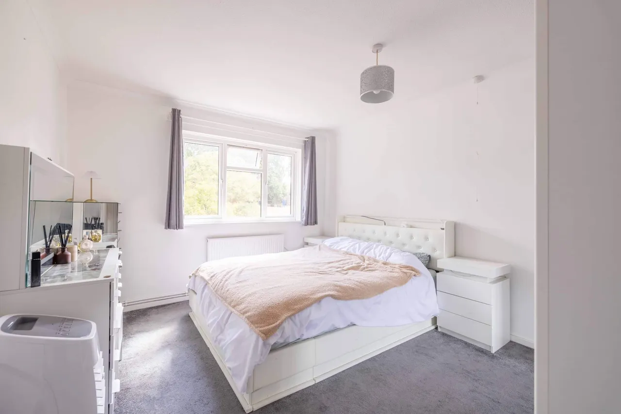 Foster Avenue, Windsor, Berkshire, SL4 4NH, photo 5