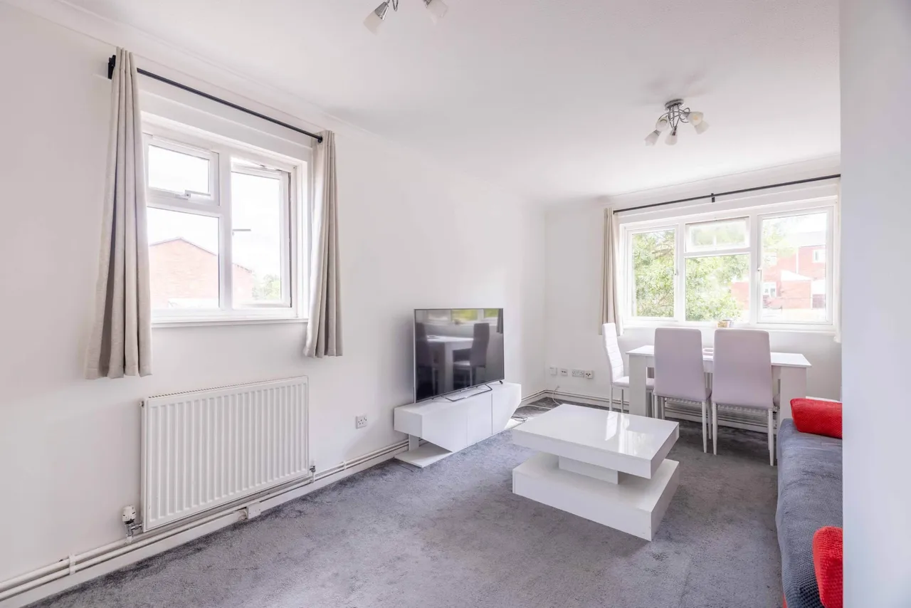 Foster Avenue, Windsor, Berkshire, SL4 4NH, photo 10