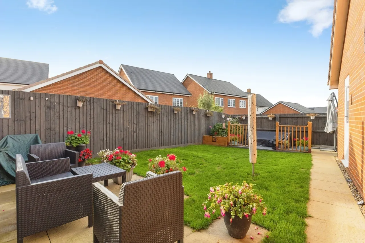 Swallow Drive, Wymondham, NR18, photo 14