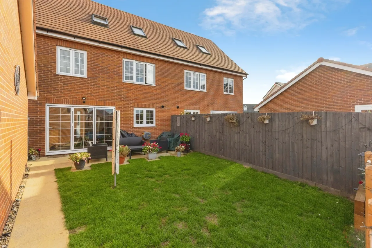 Swallow Drive, Wymondham, NR18, photo 8