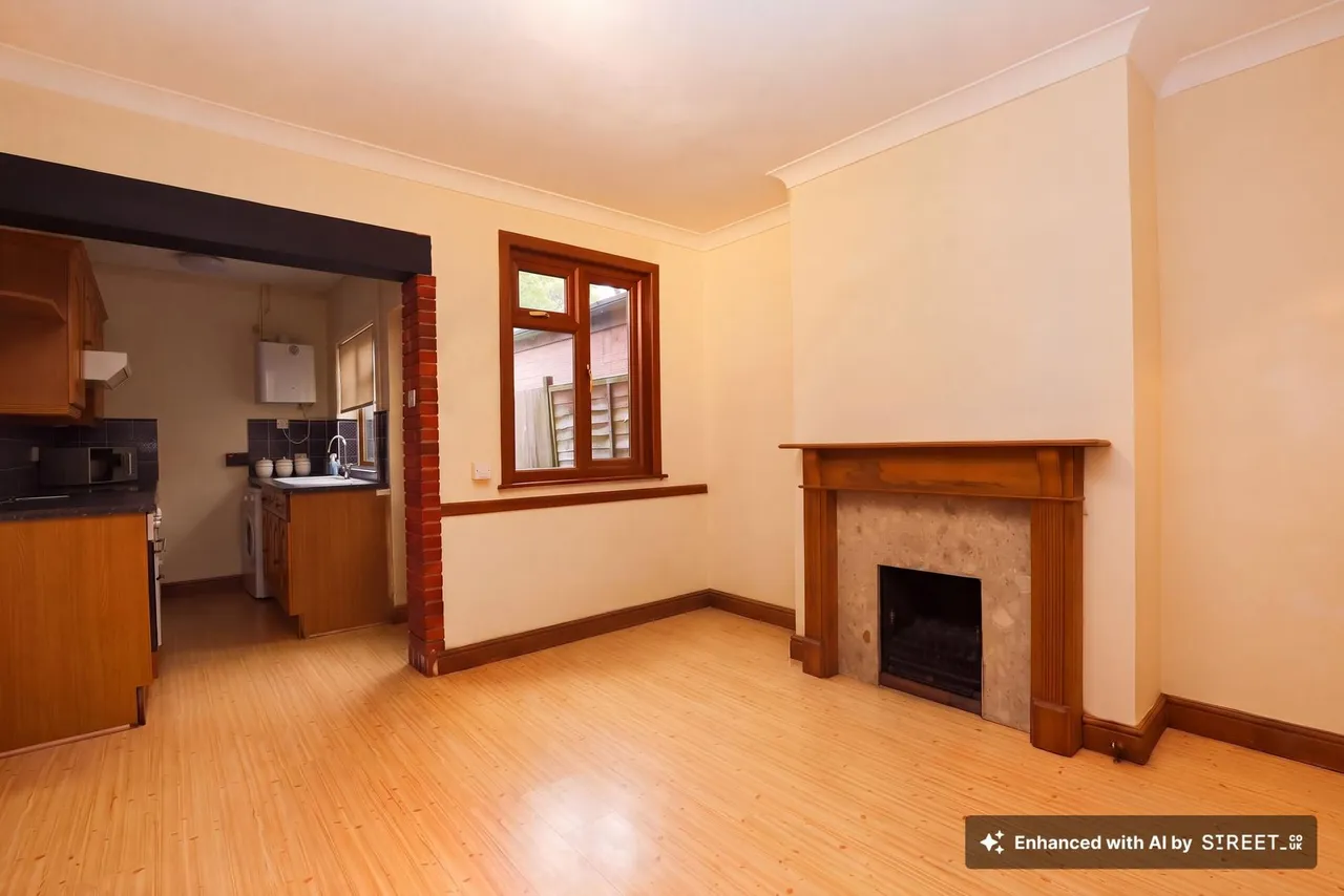 Main Street, Thornton, LE67, photo 4