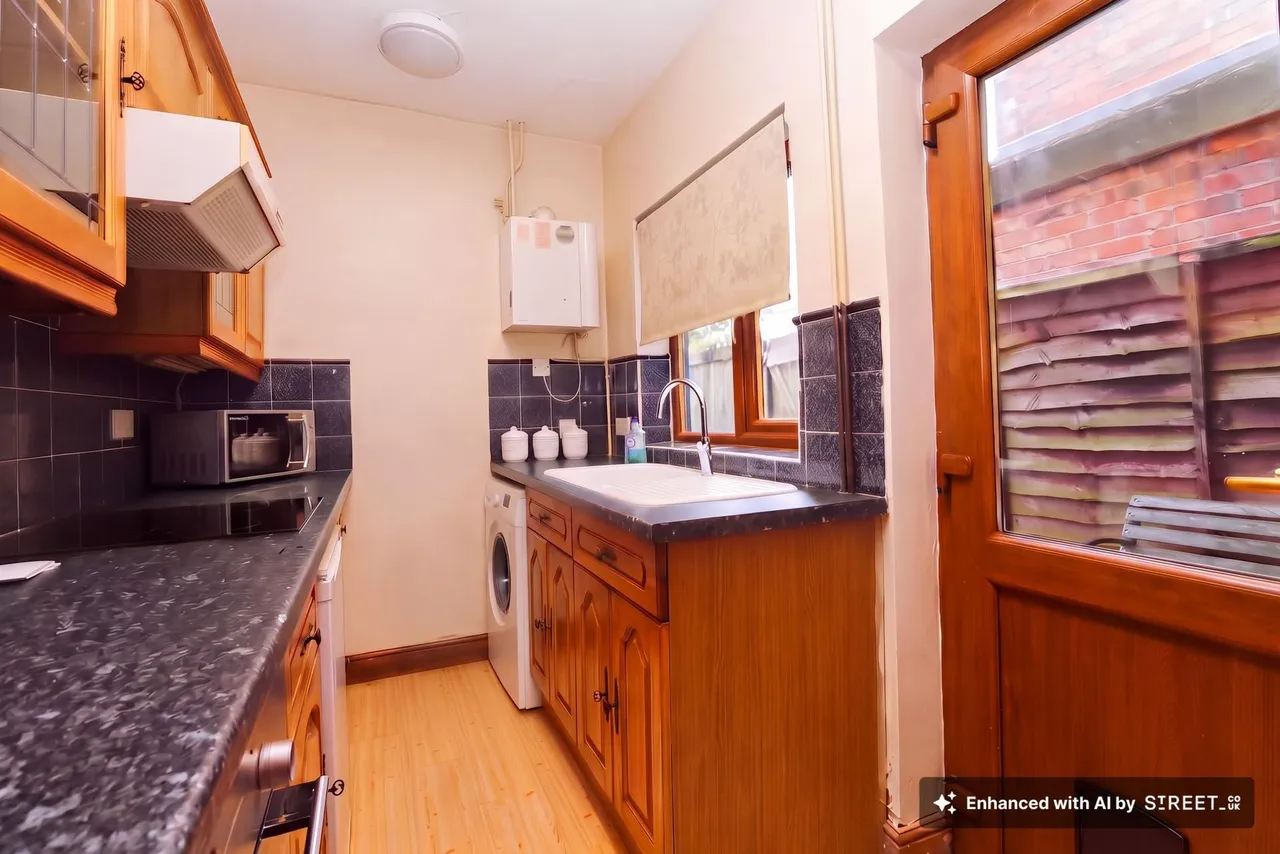 Main Street, Thornton, LE67, photo 7