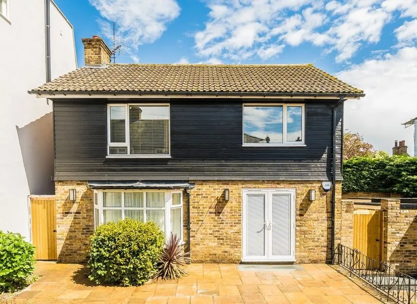 2 bed flat for sale — Bell Lane, Twickenham, TW1